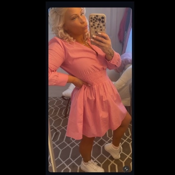 Meet your Posher, Crystal I buy a lot of clothes! - Picture 12 of 16